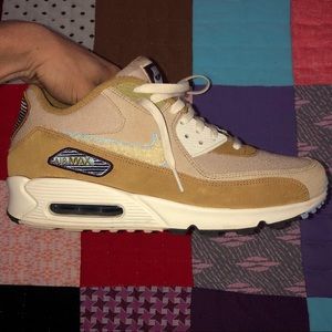 Nike Air Max Muted Bronze/Light Cream Varsity Pack